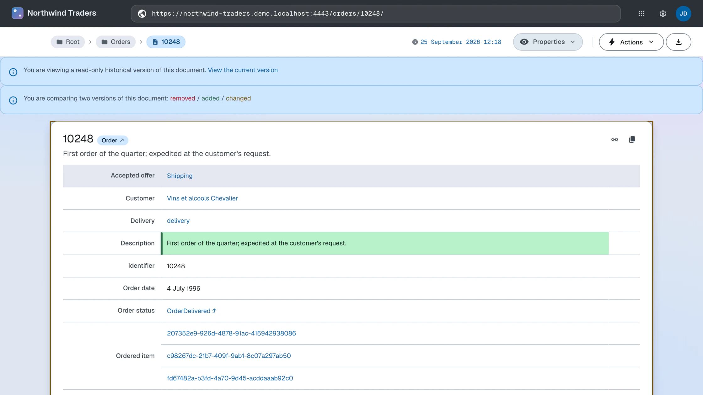 A version diff on an order document — added/removed/changed borders and the color legend